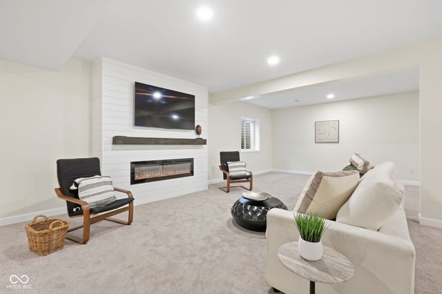 9713 Timberbrooke Boulevard, Mccordsville, IN 46055