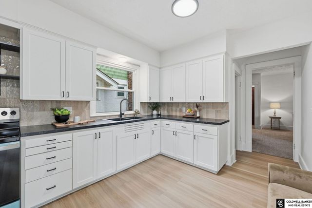 2851 Bauman Avenue, Omaha, NE 68112