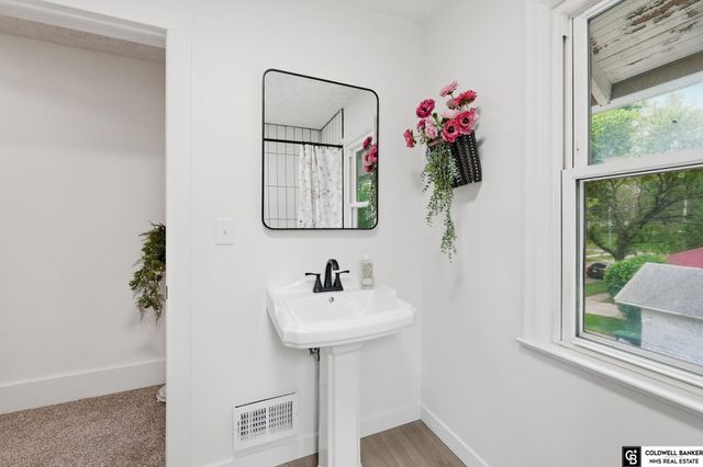 2851 Bauman Avenue, Omaha, NE 68112