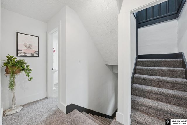 2851 Bauman Avenue, Omaha, NE 68112