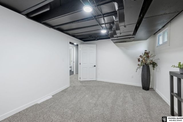2851 Bauman Avenue, Omaha, NE 68112