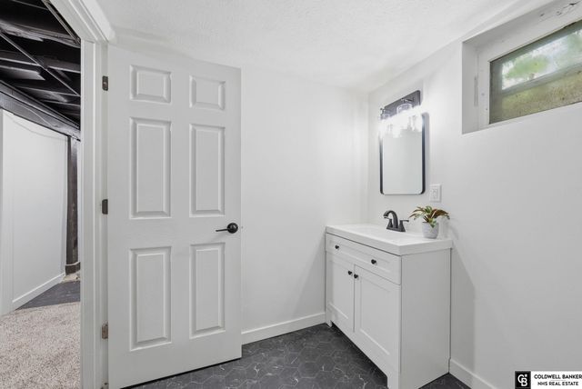 2851 Bauman Avenue, Omaha, NE 68112