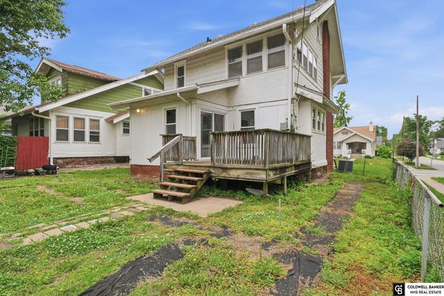 2851 Bauman Avenue, Omaha, NE 68112