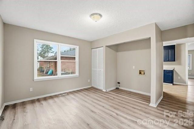 5326 Dolphin Lane, Charlotte, NC 28215