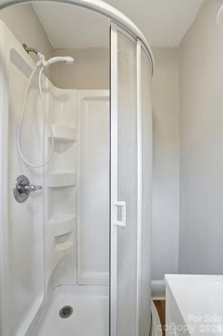 5326 Dolphin Lane, Charlotte, NC 28215