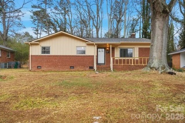 5326 Dolphin Lane, Charlotte, NC 28215