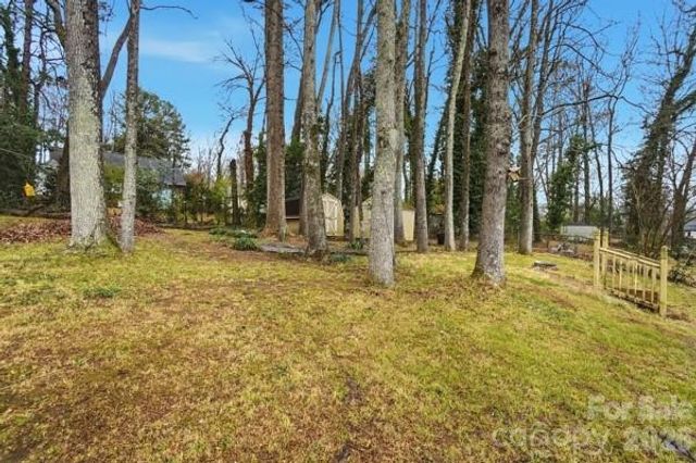 5326 Dolphin Lane, Charlotte, NC 28215