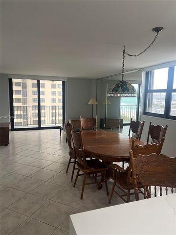 2625 Collins Ave 1101, Miami Beach, FL 33140