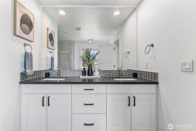 20803 9th Place W, Lynnwood, WA 98036