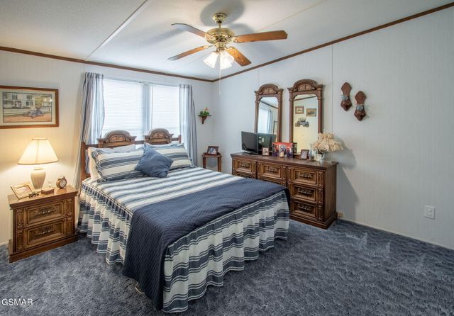 2459 Black Oak Ridge Road, Sevierville, TN 37876