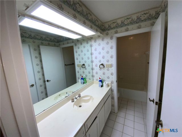 2429 Canyon Creek Drive, Temple, TX 76502