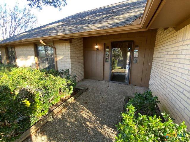 2429 Canyon Creek Drive, Temple, TX 76502