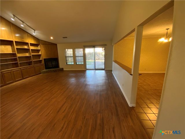 2429 Canyon Creek Drive, Temple, TX 76502