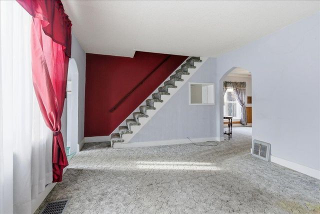 1409 Parkway Avenue, Cedar Falls, IA 50613