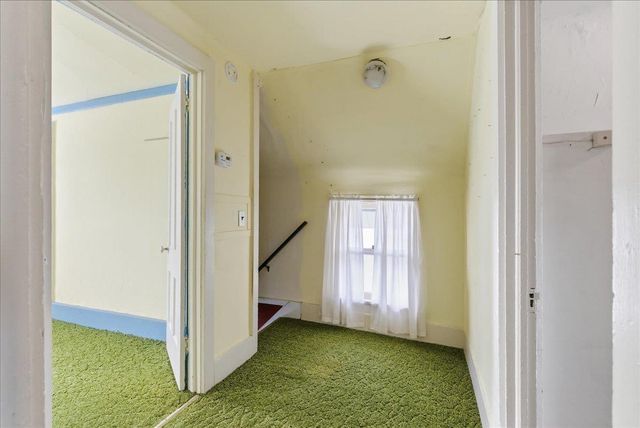 1409 Parkway Avenue, Cedar Falls, IA 50613