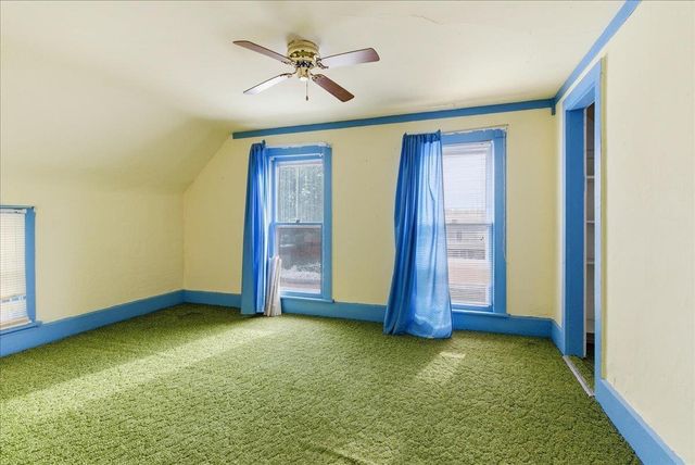 1409 Parkway Avenue, Cedar Falls, IA 50613