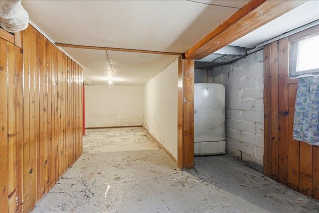 1409 Parkway Avenue, Cedar Falls, IA 50613