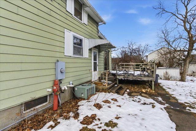 1409 Parkway Avenue, Cedar Falls, IA 50613