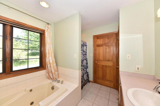 N53W27805 Bantry ROAD, Lisbon, WI 53089