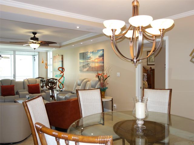 625 Oaks Drive 302, Pompano Beach, FL 33069