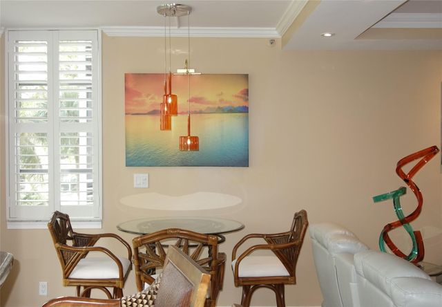 625 Oaks Drive 302, Pompano Beach, FL 33069