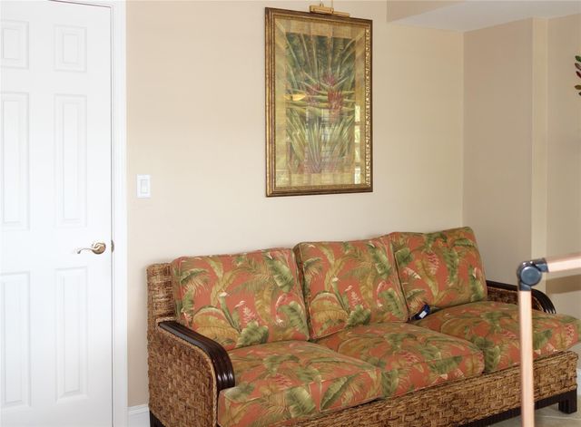 625 Oaks Drive 302, Pompano Beach, FL 33069