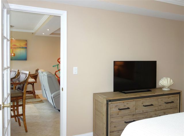 625 Oaks Drive 302, Pompano Beach, FL 33069