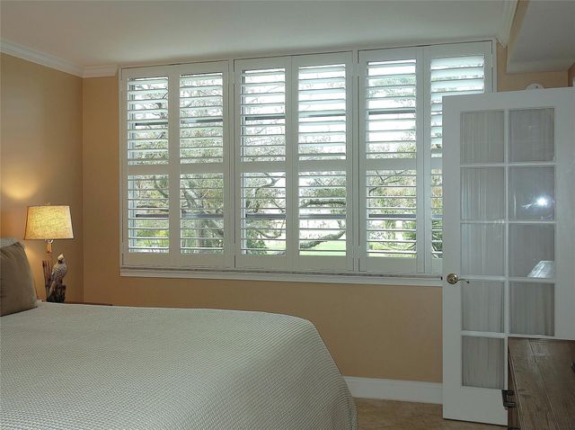 625 Oaks Drive 302, Pompano Beach, FL 33069