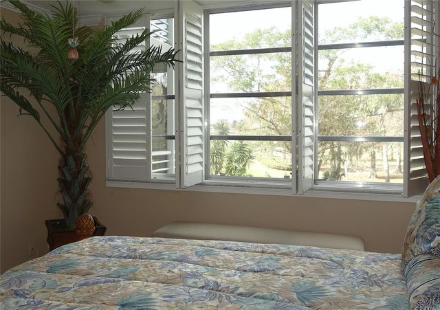 625 Oaks Drive 302, Pompano Beach, FL 33069