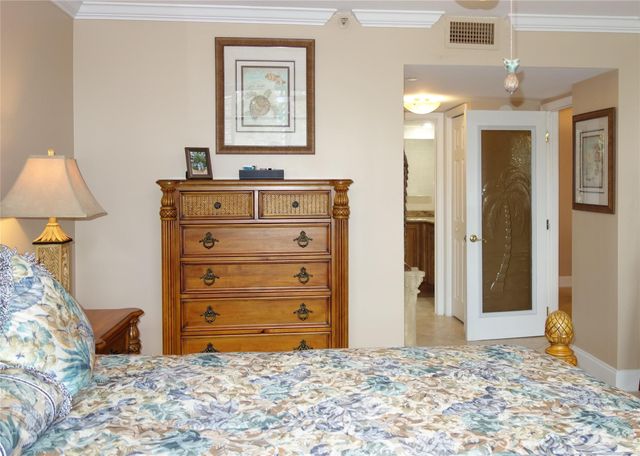 625 Oaks Drive 302, Pompano Beach, FL 33069