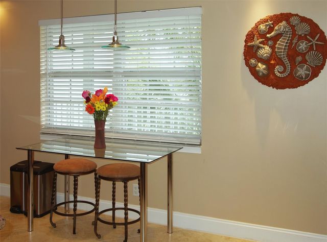 625 Oaks Drive 302, Pompano Beach, FL 33069