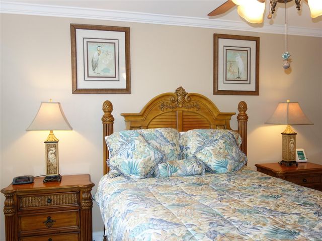 625 Oaks Drive 302, Pompano Beach, FL 33069