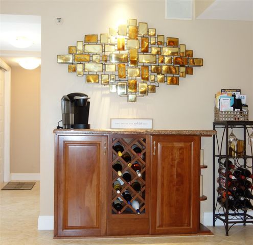 625 Oaks Drive 302, Pompano Beach, FL 33069