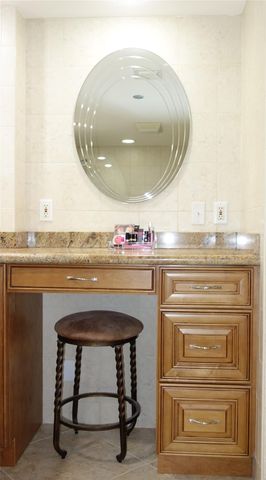 625 Oaks Drive 302, Pompano Beach, FL 33069