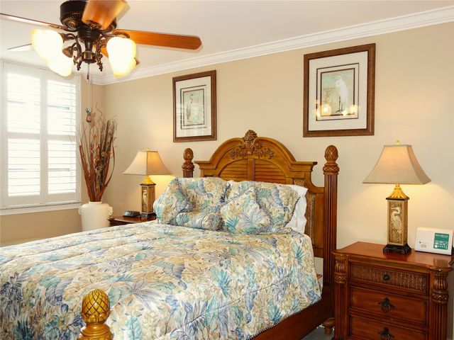 625 Oaks Drive 302, Pompano Beach, FL 33069