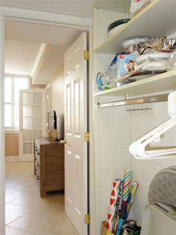 625 Oaks Drive 302, Pompano Beach, FL 33069