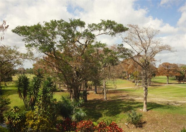 625 Oaks Drive 302, Pompano Beach, FL 33069