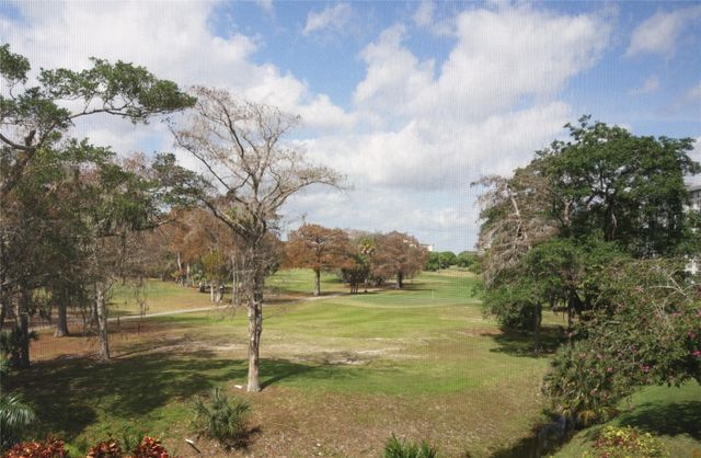 625 Oaks Drive 302, Pompano Beach, FL 33069