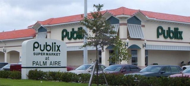 625 Oaks Drive 302, Pompano Beach, FL 33069