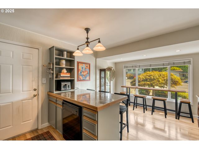 11175 Sw FAIRFIELD St, Beaverton, OR 97005