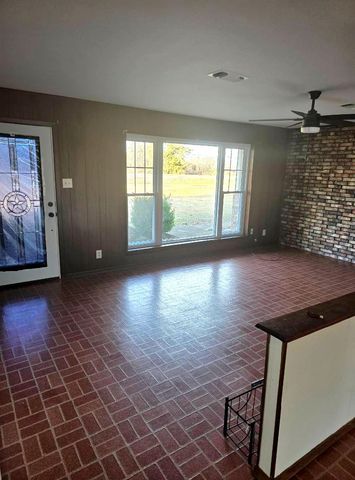 2508 Us-82, Clarksville, TX 75426