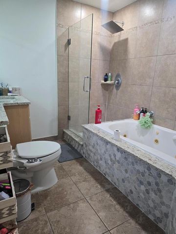 7811 NW 40th Court NW, Coral Springs, FL 33065