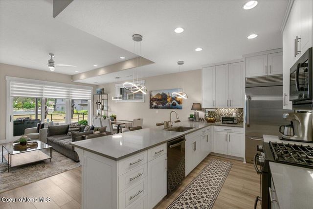 1605 W Bellerive LN, Coeur D'alene, ID 83814