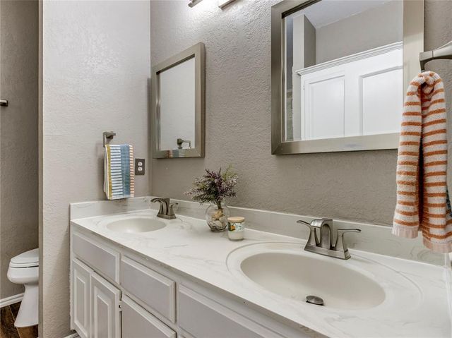 13300 Shady Lane Court, Oklahoma City, OK 73131
