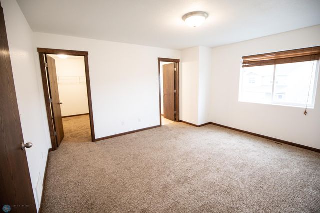 4267 51st Street S, Fargo, ND 58104