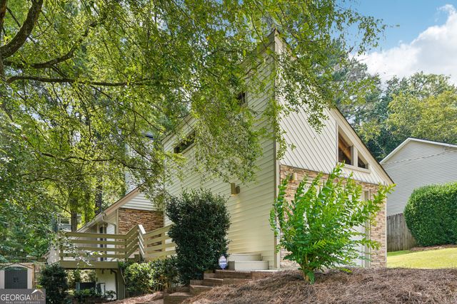 7898 Norris Lake Road, Snellville, GA 30039
