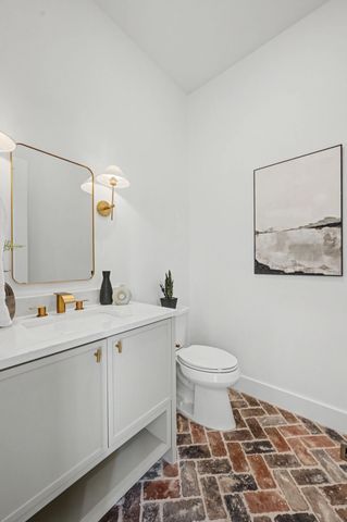 6412A Premier Dr, Nashville, TN 37209
