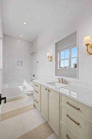 6412A Premier Dr, Nashville, TN 37209