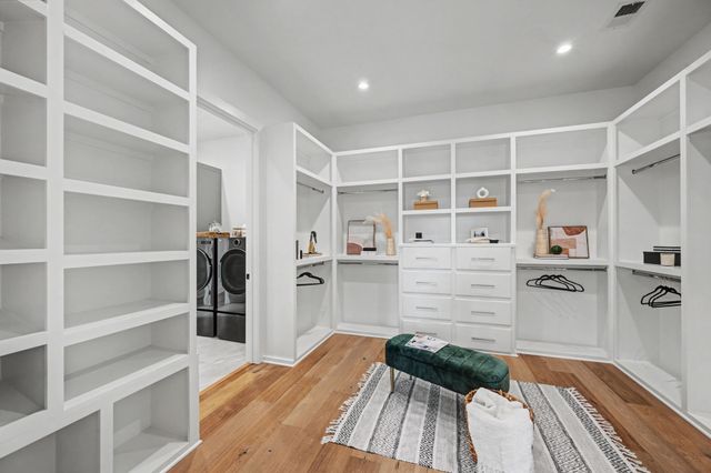 6412A Premier Dr, Nashville, TN 37209