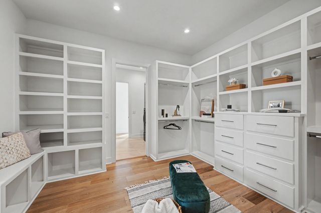6412A Premier Dr, Nashville, TN 37209